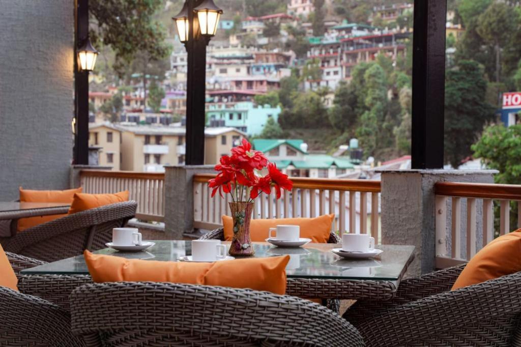 فندق Vinsober Monal ناينيتال المظهر الخارجي الصورة